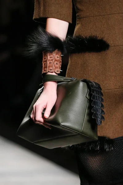 Look 7